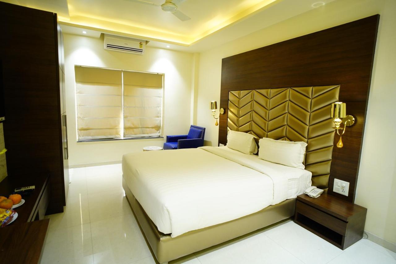 Orange Tree Hotels Нагпур Екстериор снимка