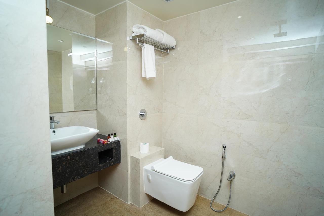 Orange Tree Hotels Нагпур Екстериор снимка
